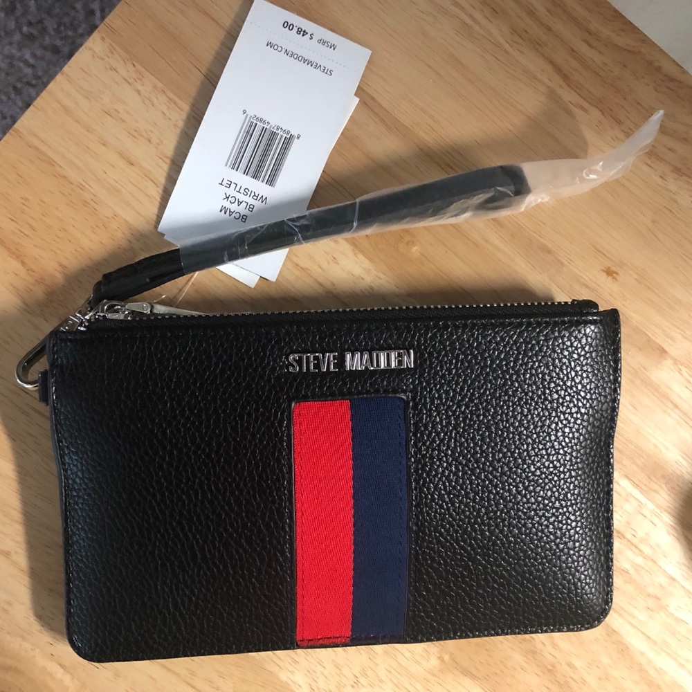 *NWT* Steve Madden Wristlet Wallet (faux lthr)